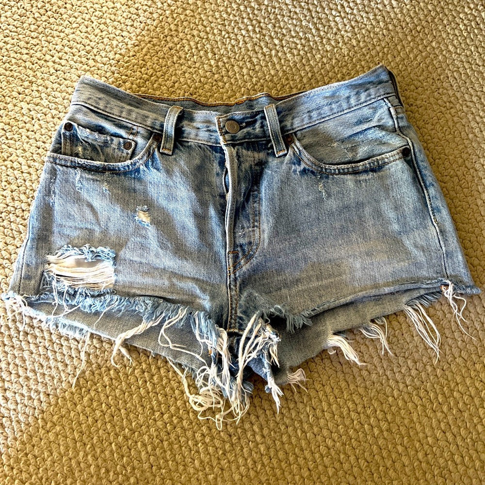LEVI’S- 501 Cutoff Denim Shorts - Women’s 26